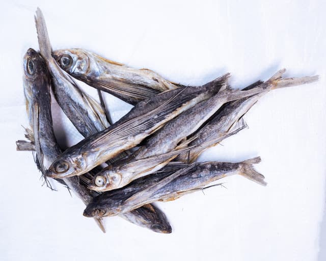 Image of Kolli Dry Fish before cleaning